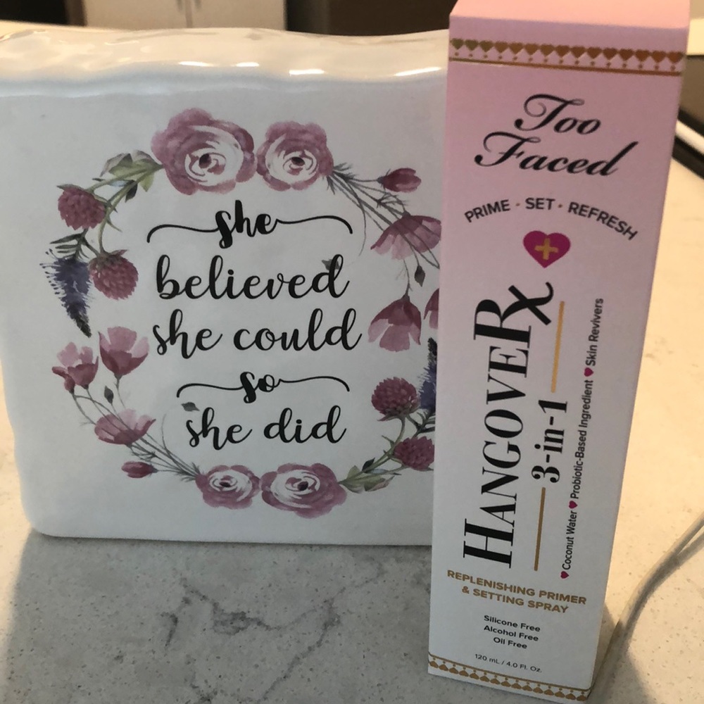 Two Faced Replenishing Primer & Setting Spay